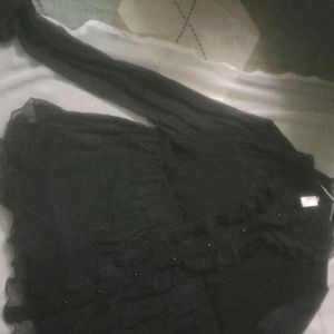 IMPORTED KOREAN RUFFLE SHIRT (SIZE M- L)