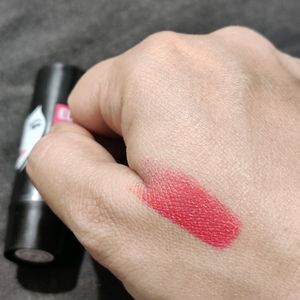 Elle 18 Color Pops Matte Lipstick