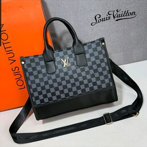 Louis VUITTON HANDBAGS