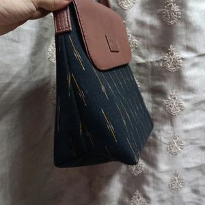 Zouk Ikkat Sling Bag