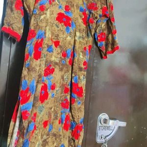 Multi🔴🔵 Floral Printed Kurti For 40 Bust