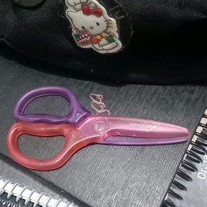 Deli Cute Paper Cutting Pink And Purple Scissors