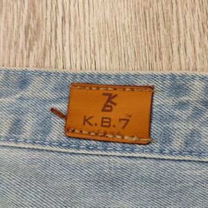 SC4152 K. B. 7 Beggy Jeans Waist 34