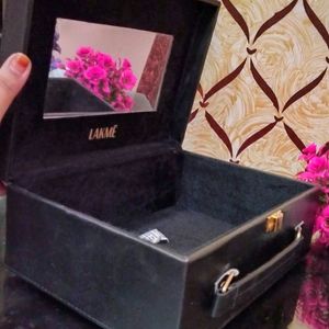 Lakme Black Vanity Box