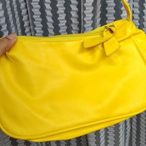 Yellow Handbag 💖