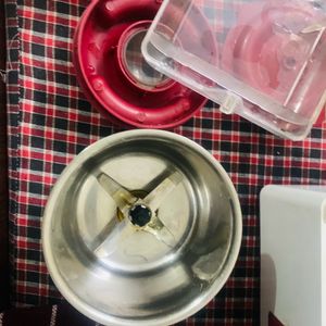 Non Working maharaja Whiteline Juicer Grinder