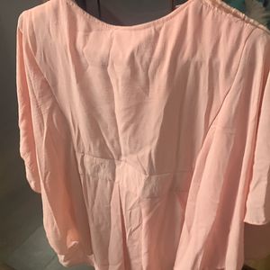 Beautiful Peach Top