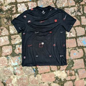 Nike Embroidered Men's Tshirt 👕