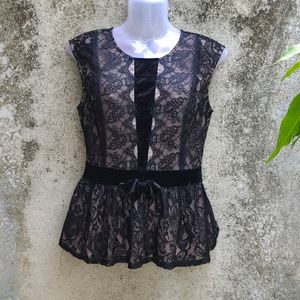 42R. CUTE NET MINI TOP