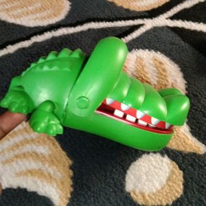 Crocodile Push Teeth Biting Game