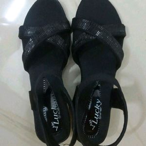 Black Wedge Sandle