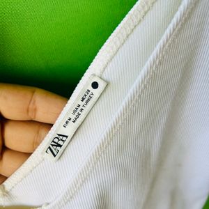 Zara White Cute Top With Good Fabric