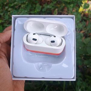 Airpods Pro 2nd Generation White Wireless Charging