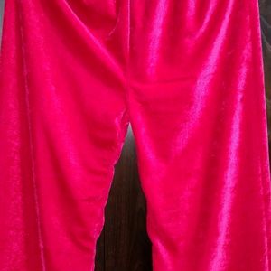 Magenta Leisure Wear Pyjamas In Velvet Fabric