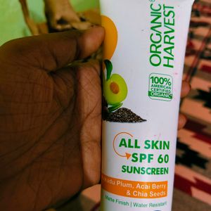 Brand New Sunscreen From Organic Harvest ❤️