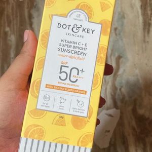 Vitamin C+E Super Bright Sunscreen