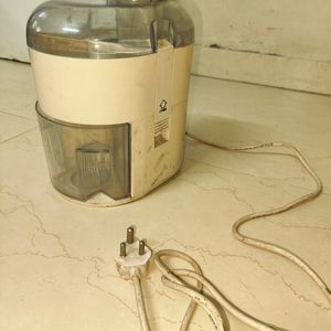 Juicing Mixer / Juice Making Machine / Old