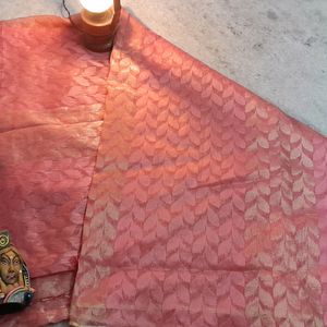 Price Dropped!Beautiful Pinkcolour LeafStyle Saree