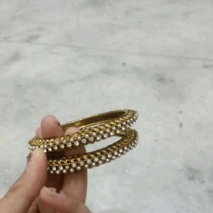 Combo Of Bangles ( 4 Pcs)