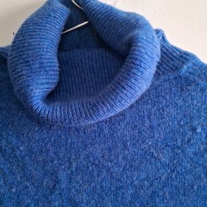 Turtle Neck sweater