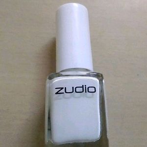 WHITE NAILPOLISH