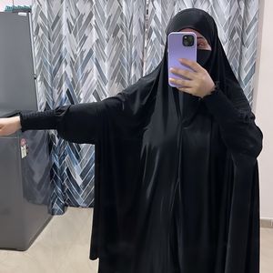 New Jilbab With Sleeves