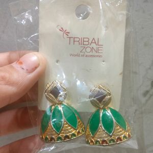 Earings Any one  for 150rs