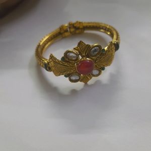 Golden Kundan Bracelet