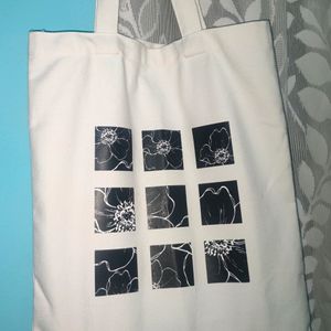 Minimal Tote Bag