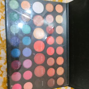 Morphy Eye shadow pallet