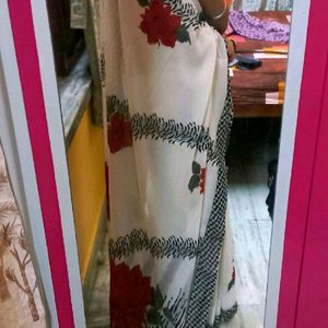 white floral print saree