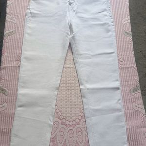 Brand New White Stretchable Jeans