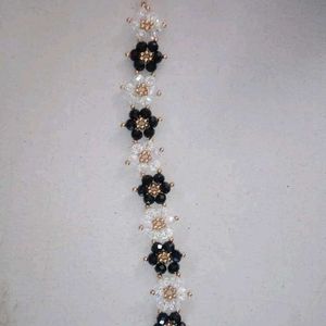 Flower Beaded Bracelet