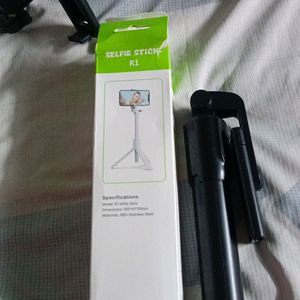 NEW SELFIE STICK R1