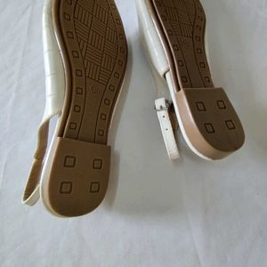 Off White Slip On Bellies (Women's)