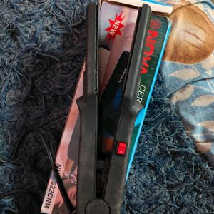 Nova Hair Straightener