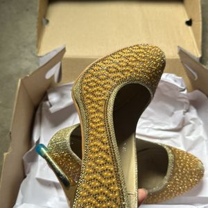 Golden Bridal Heels. Will Fit Size 38-39