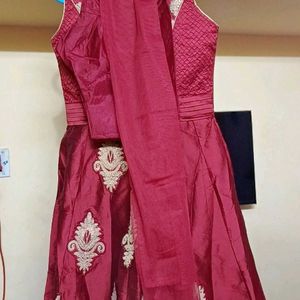 New L Or 40 Size Satin Kurti Set