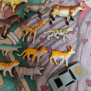 3D Plastic Big and Small Wild Animals