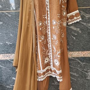 Beautiful Pakastani Suit With Embroidery Lace Work