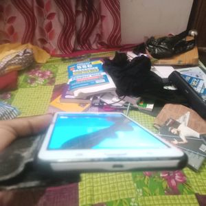 Samsung Galaxy Tab 4 7.0 (3G) Display Problem