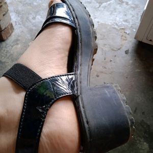 Black Daily Wear Heel