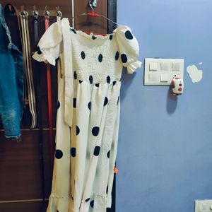 YPolka Dot Dress...Buy Fast Offer Is For Limited