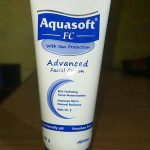 Aquasoft Fc Moisturizer With Sun Protection