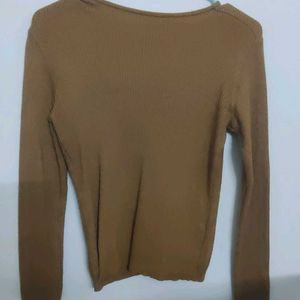 Fitted Woolen Top