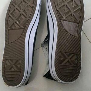 Converse All Star Uk9 Brand New Shoe