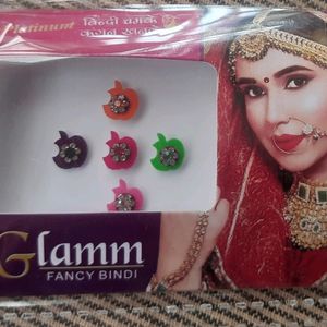 Glamm Hub Fancy Bindis