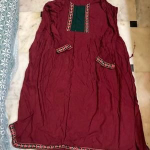 Pretty and Simple Kurti Never Used