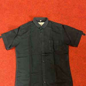 Men Short Sleeves Shirt