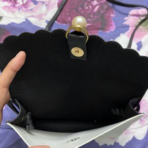 Sling Bag Women’s